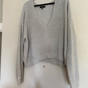 Lulu's Soft Gray V-Neck Sweater